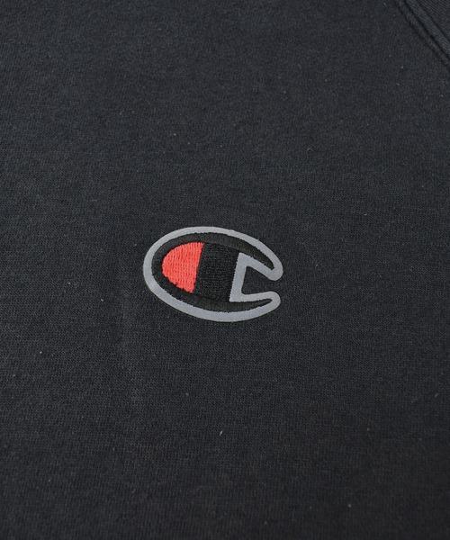 Champion(チャンピオン)の「【ヴィンテージ古着】Champion / チャンピオン リフレクター付き ロゴ刺繍 スウェットパーカー(パーカー・メンズ・ブラック・SMALL)」の4枚目の写真