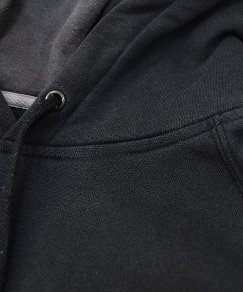 Champion(チャンピオン)の「【ヴィンテージ古着】Champion / チャンピオン リフレクター付き ロゴ刺繍 スウェットパーカー(パーカー・メンズ・ブラック・SMALL)」の8枚目の写真