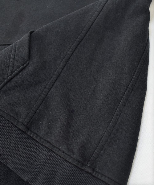 Champion(チャンピオン)の「【ヴィンテージ古着】Champion / チャンピオン リフレクター付き ロゴ刺繍 スウェットパーカー(パーカー・メンズ・ブラック・SMALL)」の15枚目の写真