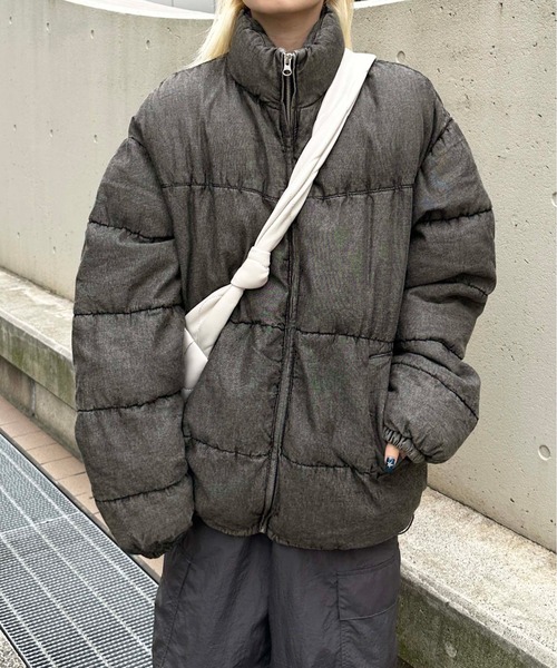 sedacle(セダクル)の「デニム中綿ブルゾン(ブルゾン・レディース・ブラック/ブルー・MEDIUM/LARGE)」の4枚目の写真
