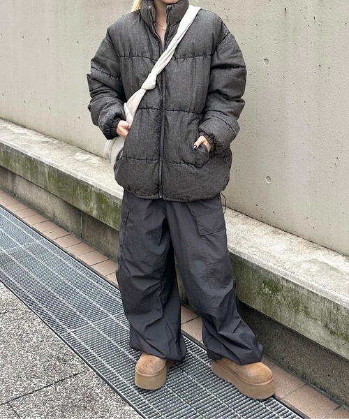 sedacle(セダクル)の「デニム中綿ブルゾン(ブルゾン・レディース・ブラック/ブルー・MEDIUM/LARGE)」の6枚目の写真