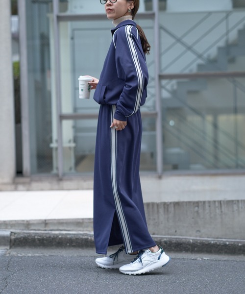 COLONY 2139（コロニートゥーワンスリーナイン）の「ジャージライン