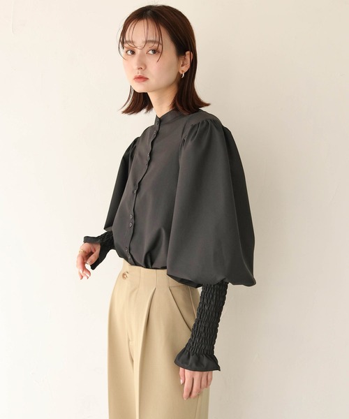 CLEIO（クレイオ）の「【CLEIO】袖シャーリング切替えパフスリーブシャツ（シャツ/ブラウス・レディース・ブラック/ホワイト・FREE）」の19枚目の写真