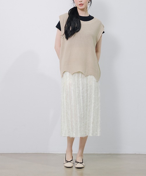 SEU（エスイーユー）の「裾レース編みスカラップニットベスト ジレ サマーニット ペプラム裾 オフィスカジュアル きれいめカジュアル（ベスト・レディース・アイボリー/ブラック/チャコール/ベージュ/ネイビー/ブラウン/レンガ/ダークブラウン・フリー）」の21枚目の写真