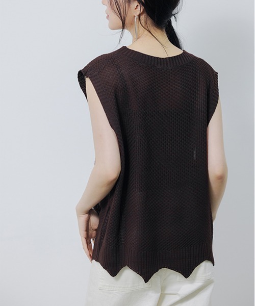 SEU（エスイーユー）の「裾レース編みスカラップニットベスト ジレ サマーニット ペプラム裾 オフィスカジュアル きれいめカジュアル（ベスト・レディース・アイボリー/ブラック/チャコール/ベージュ/ネイビー/ブラウン/レンガ/ダークブラウン・フリー）」の18枚目の写真