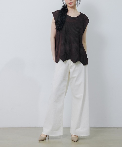 SEU（エスイーユー）の「裾レース編みスカラップニットベスト ジレ サマーニット ペプラム裾 オフィスカジュアル きれいめカジュアル（ベスト・レディース・アイボリー/ブラック/チャコール/ベージュ/ネイビー/ブラウン/レンガ/ダークブラウン・フリー）」の20枚目の写真
