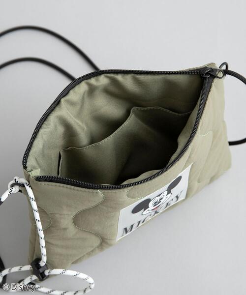 Disney（ディズニー）の「coen限定／ディズニーデザイン　キルティングサコッシュ（ショルダーバッグ・レディース・オリーブ/オフホワイト/ブラック・FREE）」の5枚目の写真