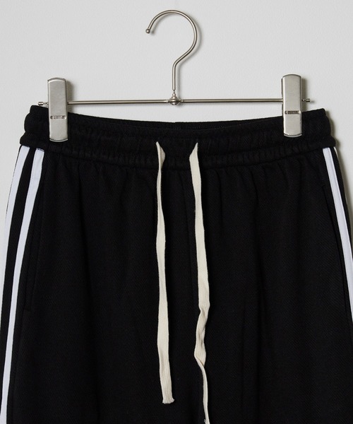 ROOPTOKYO（ループトウキョウ）の「▲Side Half Line Sweat Pants / サイドハーフラインスウェットパンツ（スウェットパンツ・レディース・ライトグレー/ブラック・FREE）」の3枚目の写真