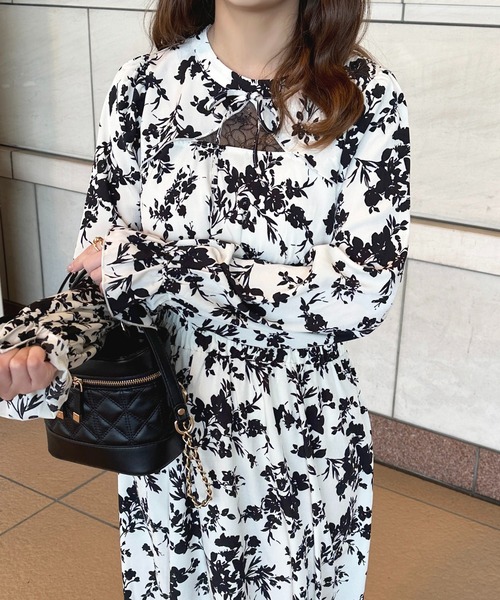 セール】フロントレースリボンフレアワンピース【ZOZOTOWN限定アイテム