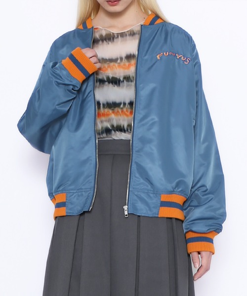 PUNYUS(プニュズ)の「スーベニアジャケット(ブルゾン・レディース・レッド/ブルー/ブラック・2/3/4)」の13枚目の写真