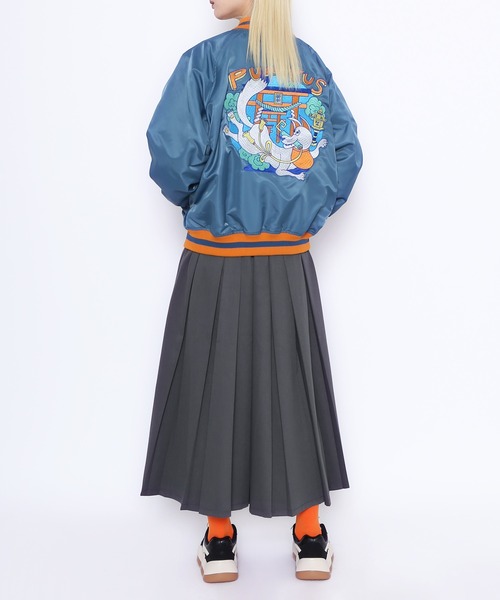 PUNYUS(プニュズ)の「スーベニアジャケット(ブルゾン・レディース・レッド/ブルー/ブラック・2/3/4)」の18枚目の写真