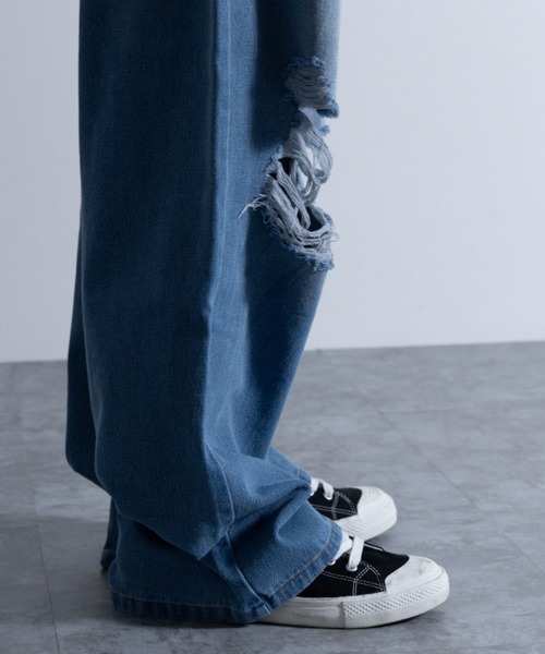 NYLAUS（ナイラス）の「ダメージ加工 ワイドデニムパンツ（デニムパンツ・メンズ・ブルー/ブラック・LL/L/M）」の21枚目の写真