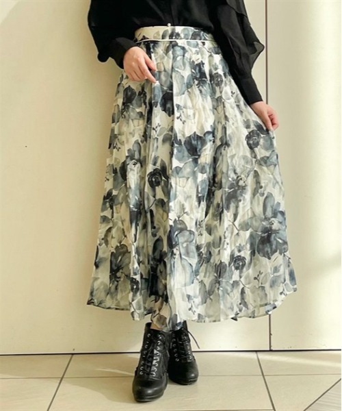 axes femme(アクシーズファム)の「転写花柄フレアスカート(スカート・レディース・レッド/ネイビー・FREE)」の1枚目の写真