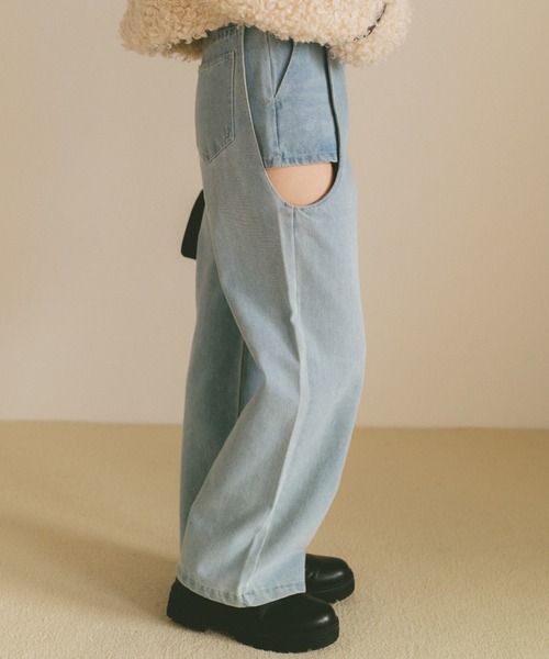 VANNIE U(ヴァニーユー)の「サイドカットアウトデニム/レイヤードパンツ【SMLサイズ展開】(デニムパンツ・レディース・ブルー/ライトブルー/ブラック・S/M/L)」の18枚目の写真
