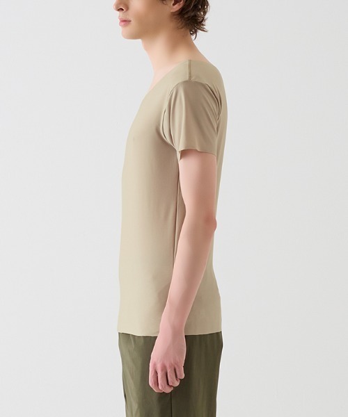BODY WILD(ボディーワイルド)の「BODY WILD/ボディワイルド Tシャツ専用インナー ボートネックTシャツ 脇パッド付き(インナーウェア/肌着・メンズ・ブラック/ライトベージュ・MEDIUM/LARGE)」の6枚目の写真