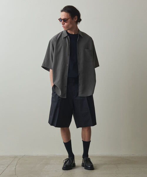 Steven Alan（スティーブンアラン）の「＜Steven Alan＞ ドレープ ショートスリーブ シャツ -STANDARD LOOSE BOX（シャツ/ブラウス・メンズ・モカ/ダークグレー/ダークグリーン・XL/L/M/S）」の4枚目の写真