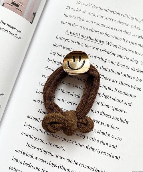 TONE SELECT GOODS（トーンセレクトグッズ）の「pur chouchou/ハート スマイル ヘアゴム P4220（ヘアゴム・レディース・ブラック系1/ブラック系2/ブラウン系2/ブラウン系1・FREE）」の8枚目の写真