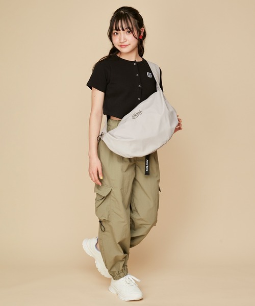 JENNI（ジェニィ）の「2wayドロストショルダーバッグ（ショルダーバッグ・キッズ・アイボリー/ブラック/グレー・F）」の12枚目の写真