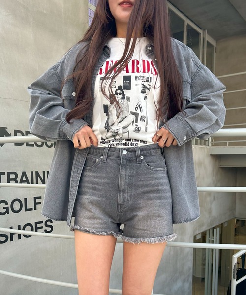 INGNI（イング）の「デニムショートパンツ（デニムパンツ・レディース・ブルー系その他/ライトグレー・FREE）」の5枚目の写真