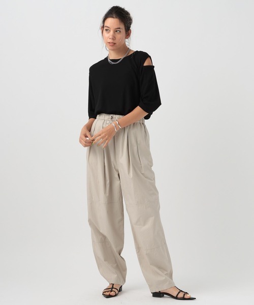 BAYFLOW（ベイフロー）の「カットアウト半袖Tシャツ（Tシャツ/カットソー・レディース・ブラック/ラベンダー/オフホワイト・FREE）」の12枚目の写真