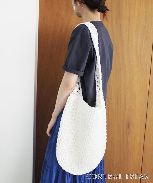 SLOBE IENA(スローブイエナ)の「CONTROL FREAK ホソペーパークロッシェショルダー 234-121507(かごバッグ・レディース・ホワイト/ブラック/アイボリー・FREE)」の17枚目の写真