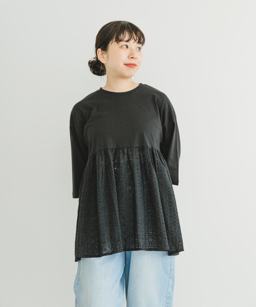 ITEMS URBANRESEARCH（アイテムズ アーバンリサーチ）の「レースキリカエTシャツ（Tシャツ/カットソー・レディース・グリーン系その他/ホワイト/ブラック・FREE）」の3枚目の写真