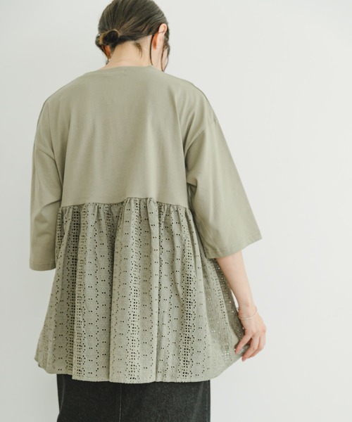 ITEMS URBANRESEARCH（アイテムズ アーバンリサーチ）の「レースキリカエTシャツ（Tシャツ/カットソー・レディース・グリーン系その他/ホワイト/ブラック・FREE）」の9枚目の写真