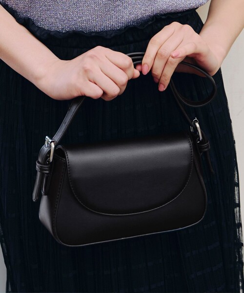 安田美沙子さん着用・2TYPE肩紐/ショルダー&斜め掛け】フラップミニ