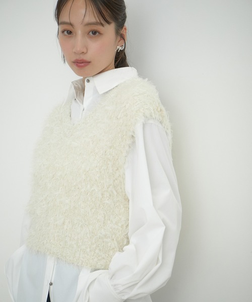 VIS（ビス）の「リボンヤーンニットベスト（ベスト・レディース・ホワイト/キナリ・FREE）」の5枚目の写真
