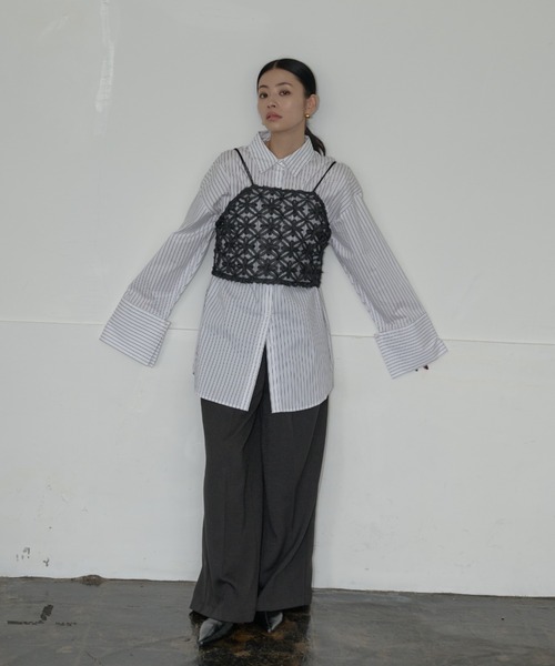 AIC.（エーアイシー）の「オーガンジーフラワーシャーリングビスチェ/アンサンブル可能（キャミソール・レディース・オフホワイト/ブラック・FREE）」の12枚目の写真