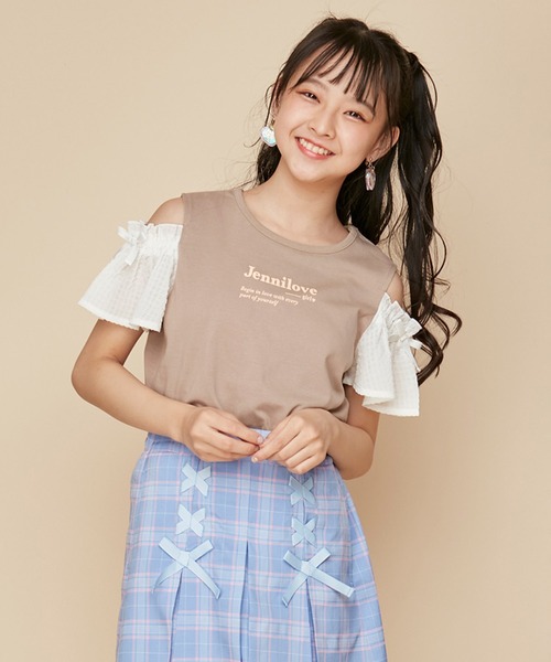 JENNI love(ジェニィラブ)の「【UVカット・ひんやり素材・吸水速乾】接触冷感肩あきシアーそでTシャツ(Tシャツ/カットソー・キッズ・ブラウン/サックスブルー/オフホワイト・140cm/130cm/160cm/150cm)」の1枚目の写真