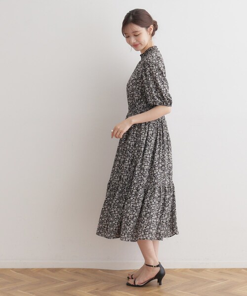 couture brooch(クチュールブローチ)の「小花柄ティアードワンピース(ワンピース・レディース・アイボリー系/ブラック系・36/38/40/42)」の16枚目の写真