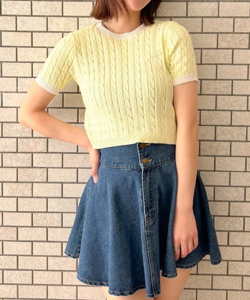 GORGE（ゴージ）の「《配色ケーブル編み×ロゴ刺繍》レディース 半袖ニットプルオーバー 春夏秋（Tシャツ/カットソー・レディース・ブラック/アイボリー/イエロー/ライトブルーグレー・F）」の5枚目の写真