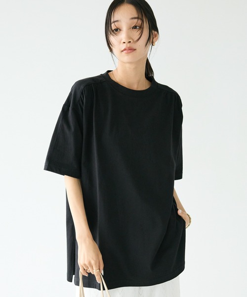 CRAFT STANDARD BOUTIQUE（クラフトスタンダードブティック）の「ヴィンテージ風天竺　ショルダーギャザーチュニック（チュニック・レディース・ブラック/グレイッシュベージュ/レッド・FREE）」の2枚目の写真