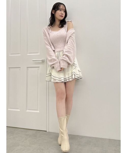 dazzlin(ダズリン)の「ミニシャギーラメニットカーデトップス(カーディガン/ボレロ・レディース・パープル/ベージュ/ピンク/グレー/ブルー・FREE)」の21枚目の写真