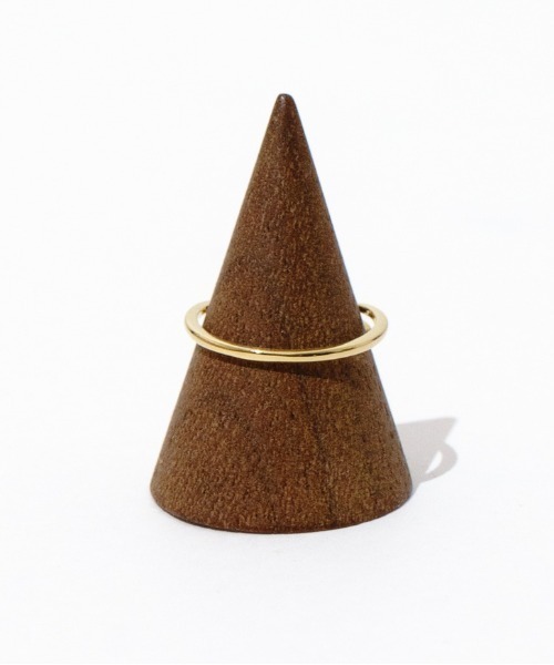 flower（フラワー）の「リボンハグリング（リング・レディース・ゴールド・FREE）」の2枚目の写真