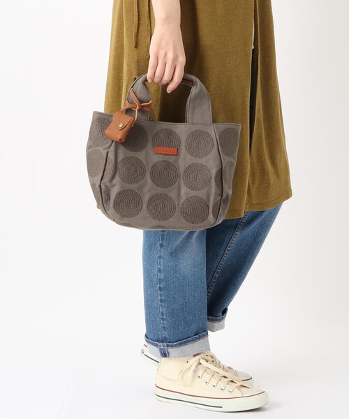 one'sterrace(ワンズテラス)の「toleur トーラ ドット刺繍トート(トートバッグ・レディース・グリーン系その他6/グレー系4・99)」の15枚目の写真