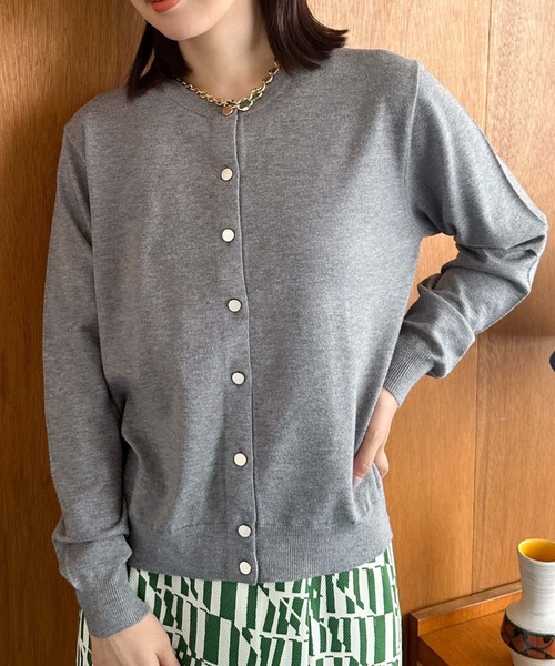 Doux archives(ドゥアルシーヴ)の「Basicカーディガン(ニット/セーター・レディース・コーラルピンク/ブラック/グレー/グリーン・38)」の10枚目の写真