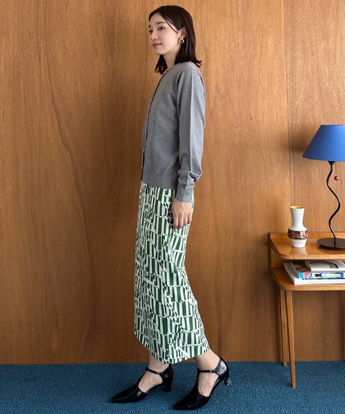 Doux archives(ドゥアルシーヴ)の「Basicカーディガン(ニット/セーター・レディース・コーラルピンク/ブラック/グレー/グリーン・38)」の8枚目の写真