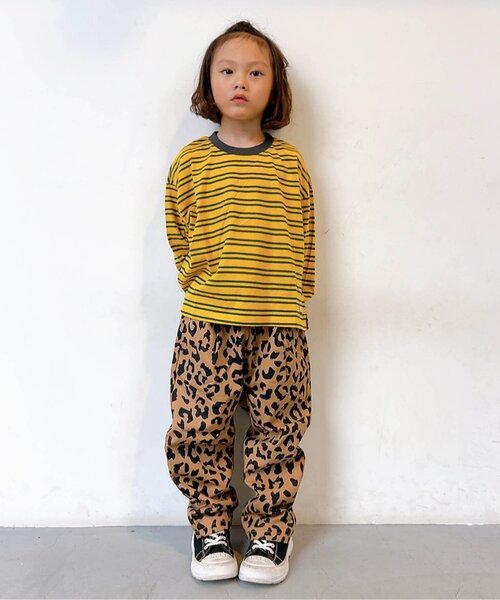 BREEZE（ブリーズ）の「【WEB限定】カラバリ無地・ボーダーTシャツ（Tシャツ/カットソー・キッズ・ターコイズブルー/ブルー/グリーン/ライム/イエロー/チャコール/ベージュ/ロイヤルブルー/ブラック/レッド/ピンク/レインボー・90/100/110/120/130/140/150）」の18枚目の写真