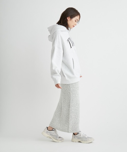 GOOD ROCK SPEED(グッドロックスピード)の「【emmi×GOOD ROCK SPEED×NYC】フーディーロゴスウエット(パーカー・レディース・ベージュ/ホワイト/ライトグレー・FREE)」の8枚目の写真