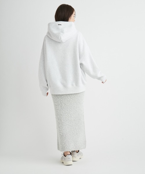 GOOD ROCK SPEED(グッドロックスピード)の「【emmi×GOOD ROCK SPEED×NYC】フーディーロゴスウエット(パーカー・レディース・ベージュ/ホワイト/ライトグレー・FREE)」の10枚目の写真