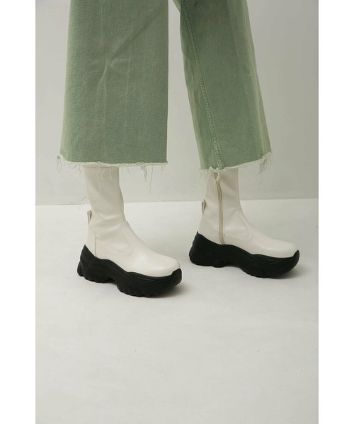 Bella lume（ベッラルーメ）の「【NK】【it】【Bella Lume(ベッラルーメ)】フィットスニーカーブーツ（ブーツ・レディース・ブラック/アイボリー・LARGE/MEDIUM/SMALL/X-LARGE）」の13枚目の写真