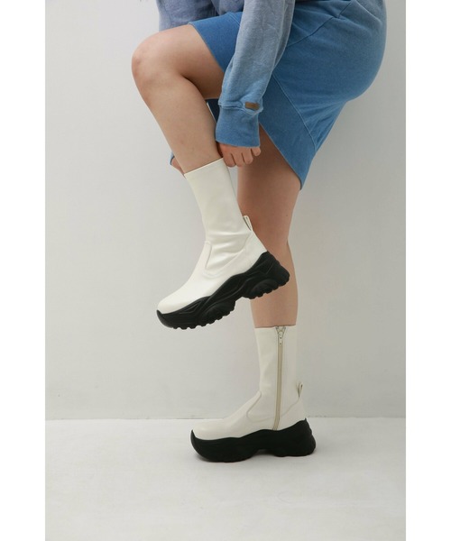Bella lume（ベッラルーメ）の「【NK】【it】【Bella Lume(ベッラルーメ)】フィットスニーカーブーツ（ブーツ・レディース・ブラック/アイボリー・LARGE/MEDIUM/SMALL/X-LARGE）」の11枚目の写真