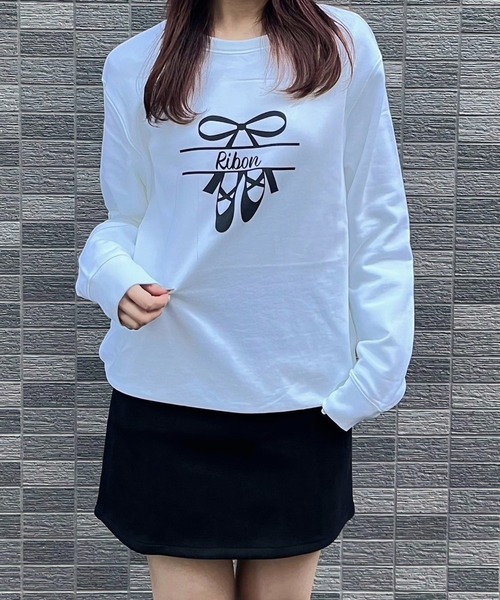 merrylatte(メリーラテ)の「【軽量】バレエ×リボントレーナー スウェット(スウェット・レディース・ホワイト・LARGE)」の1枚目の写真