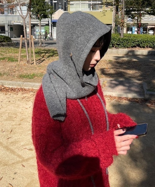 Chikashitsu +(チカシツプラス)の「ストリートファッション Chikashitsu + チカシツプラス angora like cable knit アンゴラケーブルニット ツイストニット 長袖ニット 長袖セーター 冬ニット 赤ニット 長袖トップス 韓国ファッション 韓国ストリート カジュアルファッション(ニット/セーター・メンズ・ブラック/レッド/グレー・ONE SIZE)」の6枚目の写真