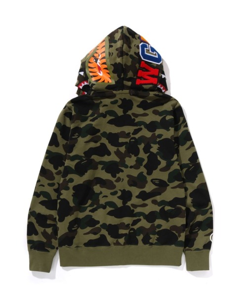 A BATHING APE（アベイシングエイプ）の「1ST CAMO SHARK FULL ZIP