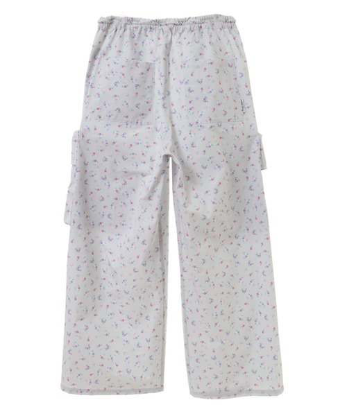 Candy Stripper（キャンディストリッパー）の「TINY FLOWER CARGO パンツ（カーゴパンツ・レディース・ブラック/ピンク/ライトグレー・FREE）」の16枚目の写真