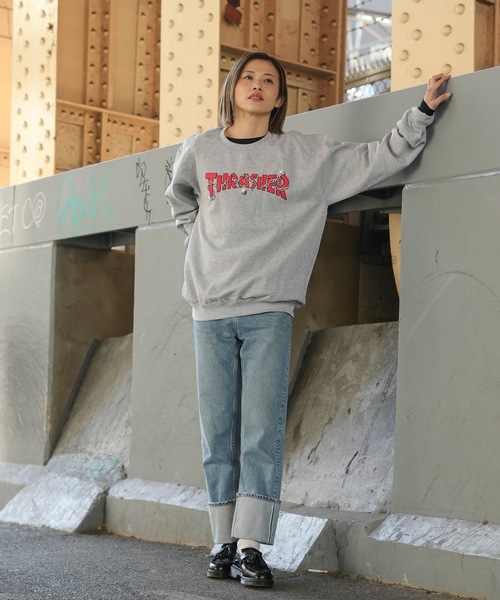 THRASHER(スラッシャー)の「CHAINS BY DANIEL SHEPARD CREW SWEAT/スラッシャースウェットプルパーカー(スウェット・メンズ・グレー・MEDIUM/LARGE/X-LARGE)」の3枚目の写真