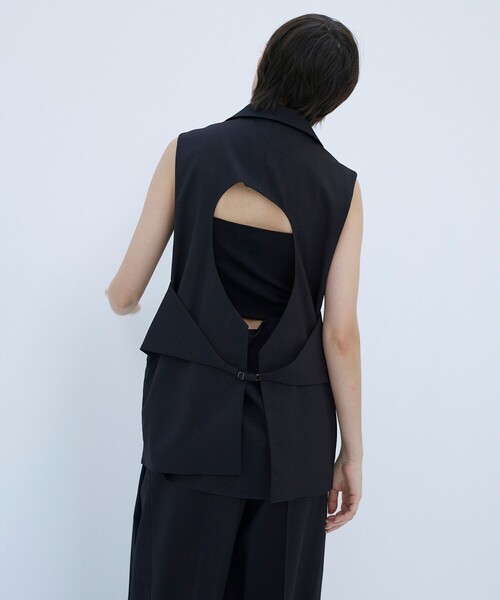 RBS（アールビーエス）の「RBS / バック オープン ジレ（ベスト・レディース・ブラック/ネイビー・1/0）」の4枚目の写真